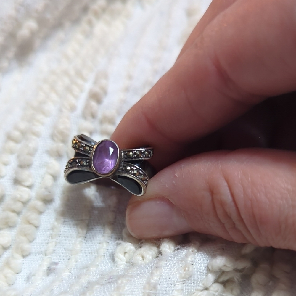 Elegant Purple Stone Ring